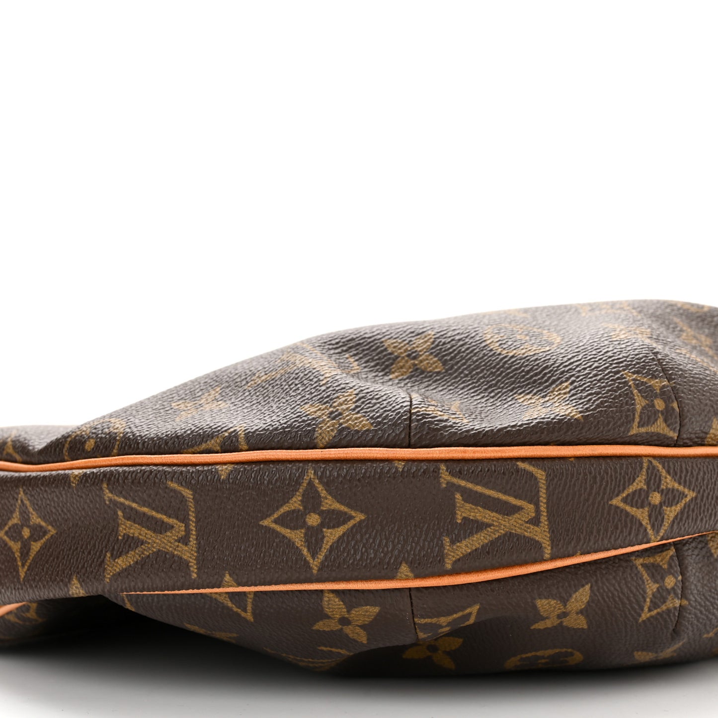 Monogram Croissant MM