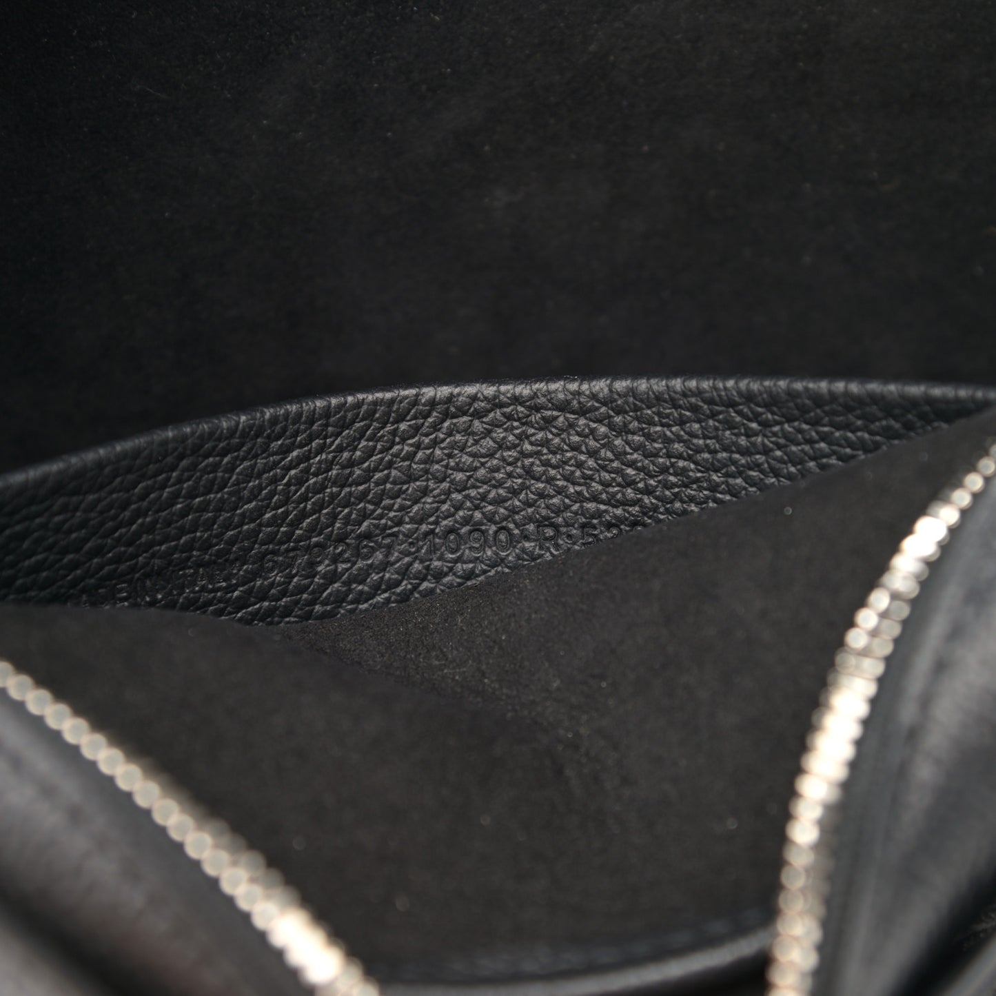 Calfskin Logo M Everyday Camera Bag Black