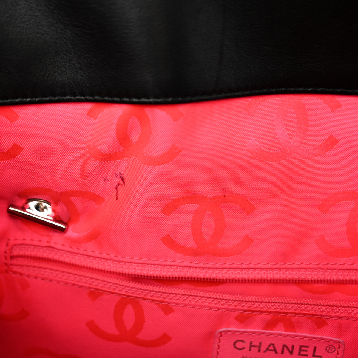 Calfskin Quilted Large Cambon Flap Black White