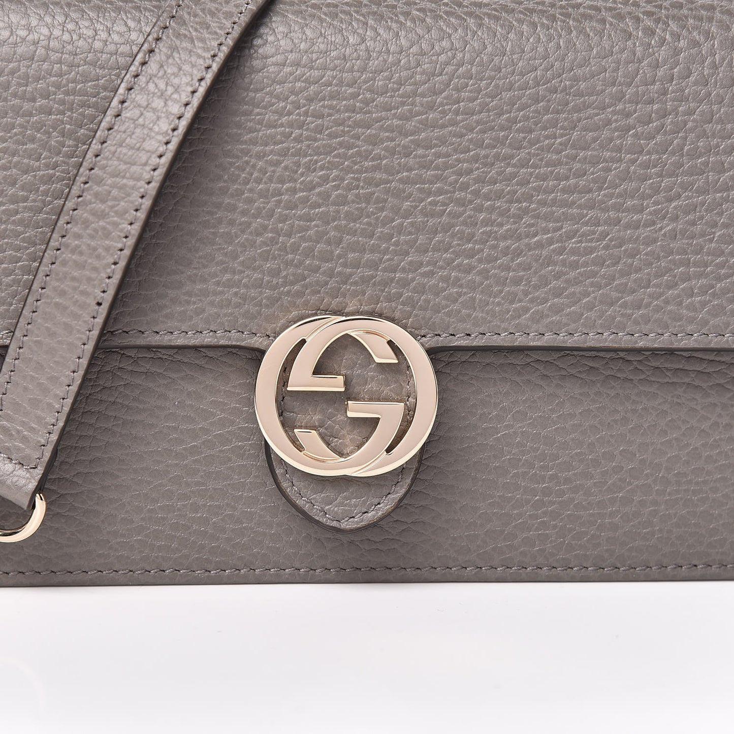 Dollar Calfskin Interlocking G Chain Wallet Loess