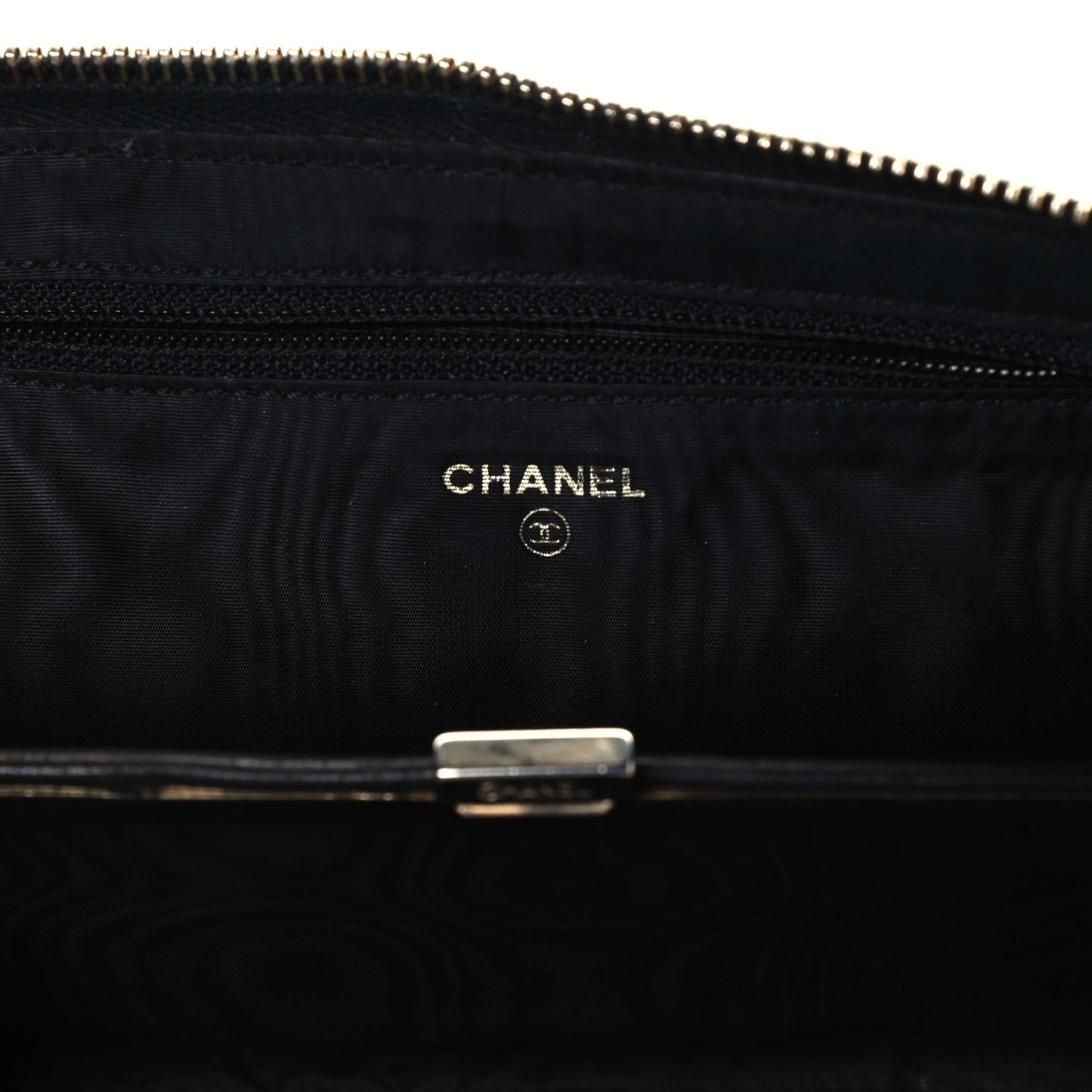 Caviar Large Timeless CC Zip Around Wallet Black