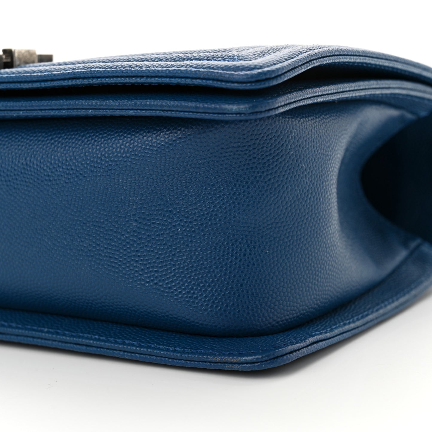 Caviar Quilted Medium Boy Flap Blue