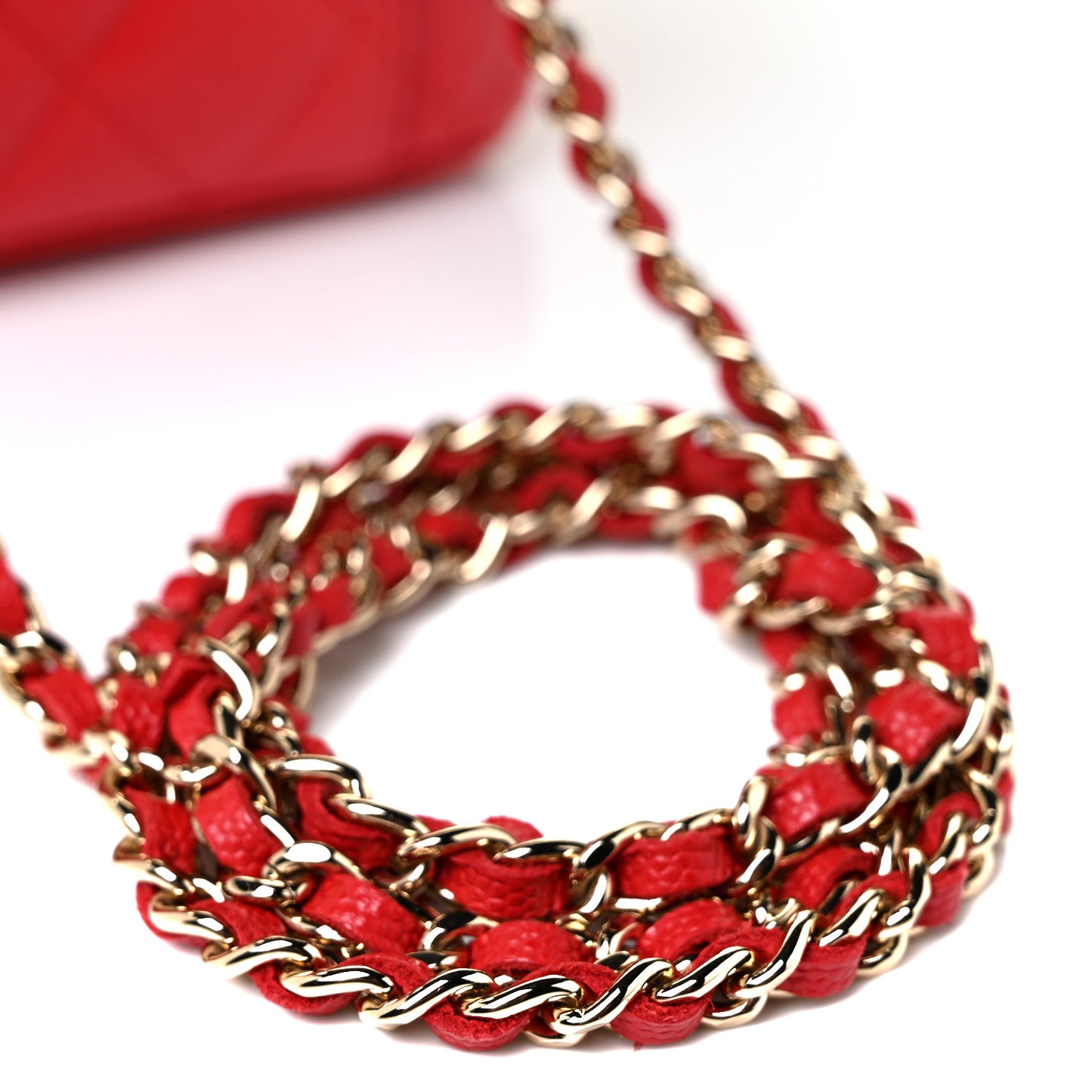 Caviar Quilted Small Vanity Case With Chain Red
