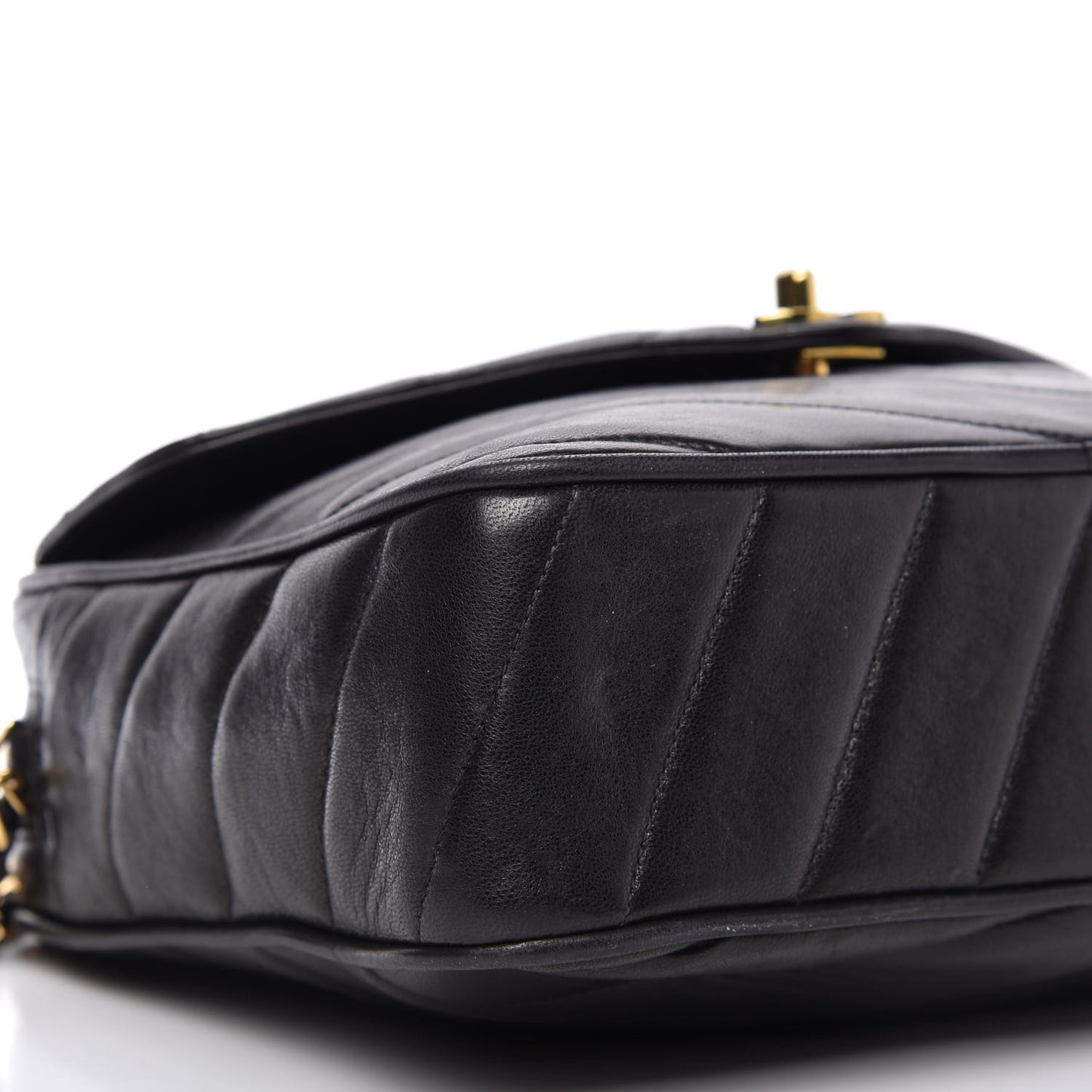 Lambskin Chevron Quilted Tassel Camera Case Black