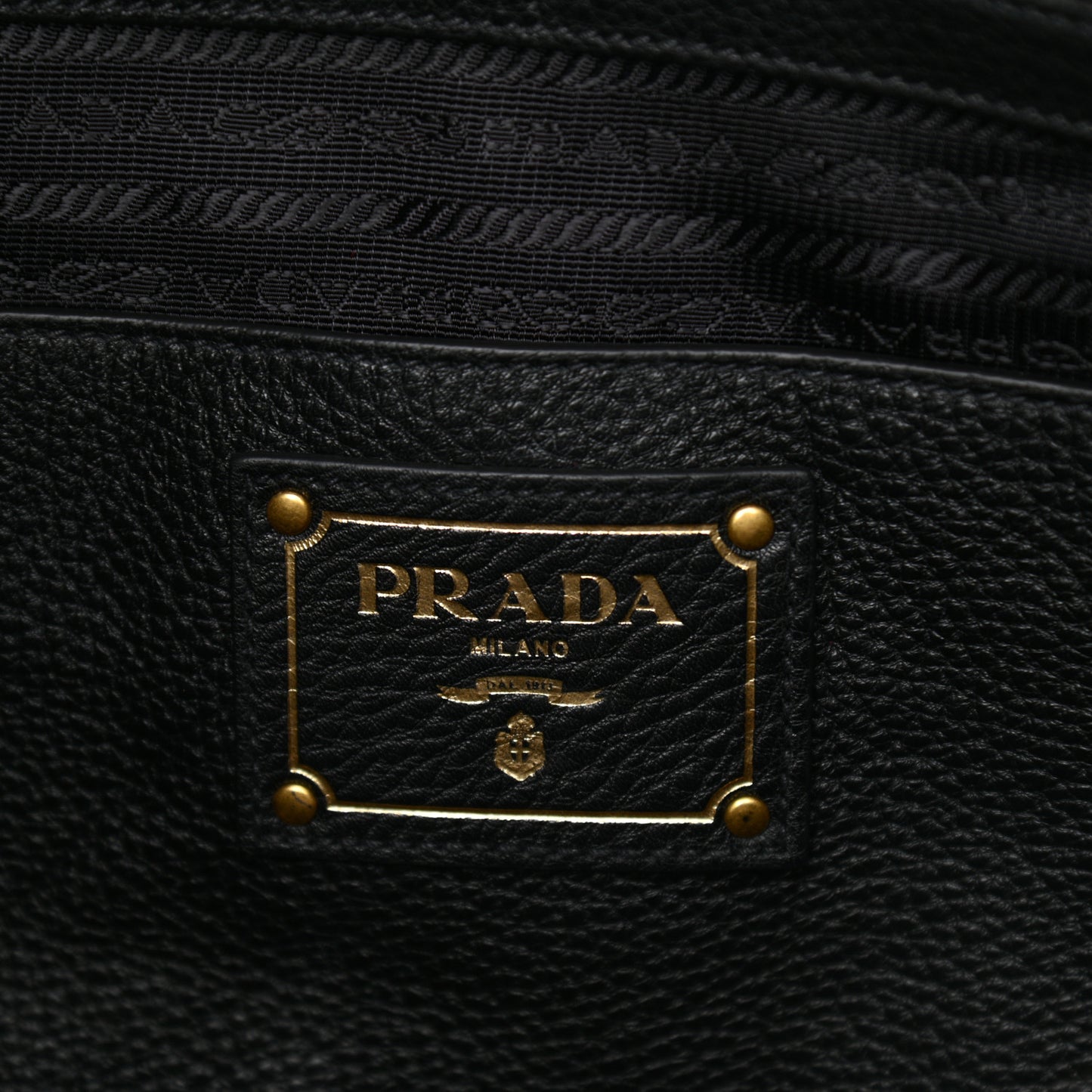 Vitello Daino Tote Black