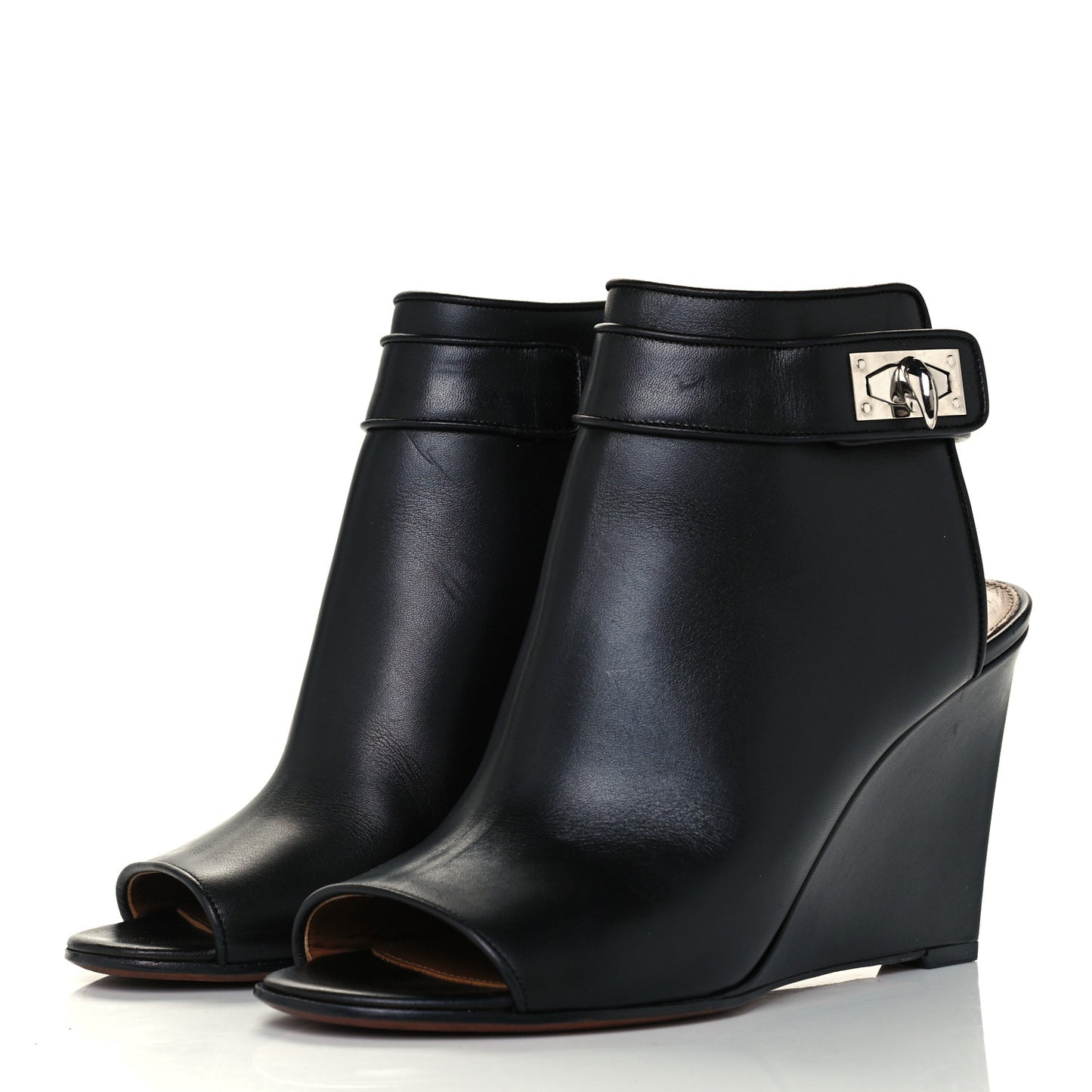 Calfskin Shark Lock Wedges 39.5 Black