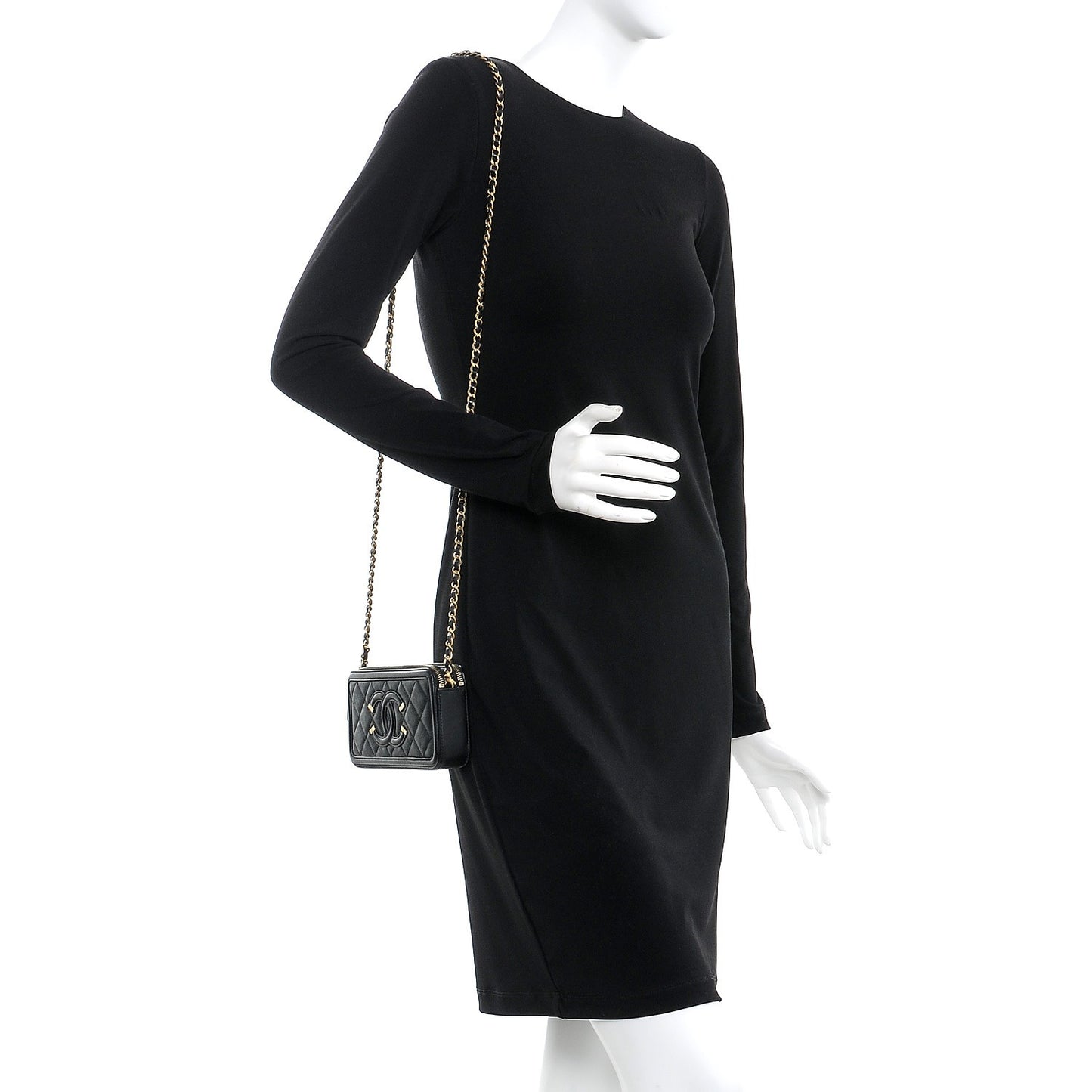 Caviar Quilted CC Filigree Clutch With Chain Black