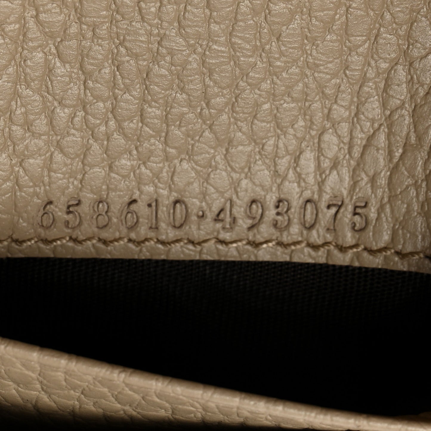 Dollar Calfskin GG Supreme Monogram GG Marmont Card Case Beige Mystic White Oatmeal