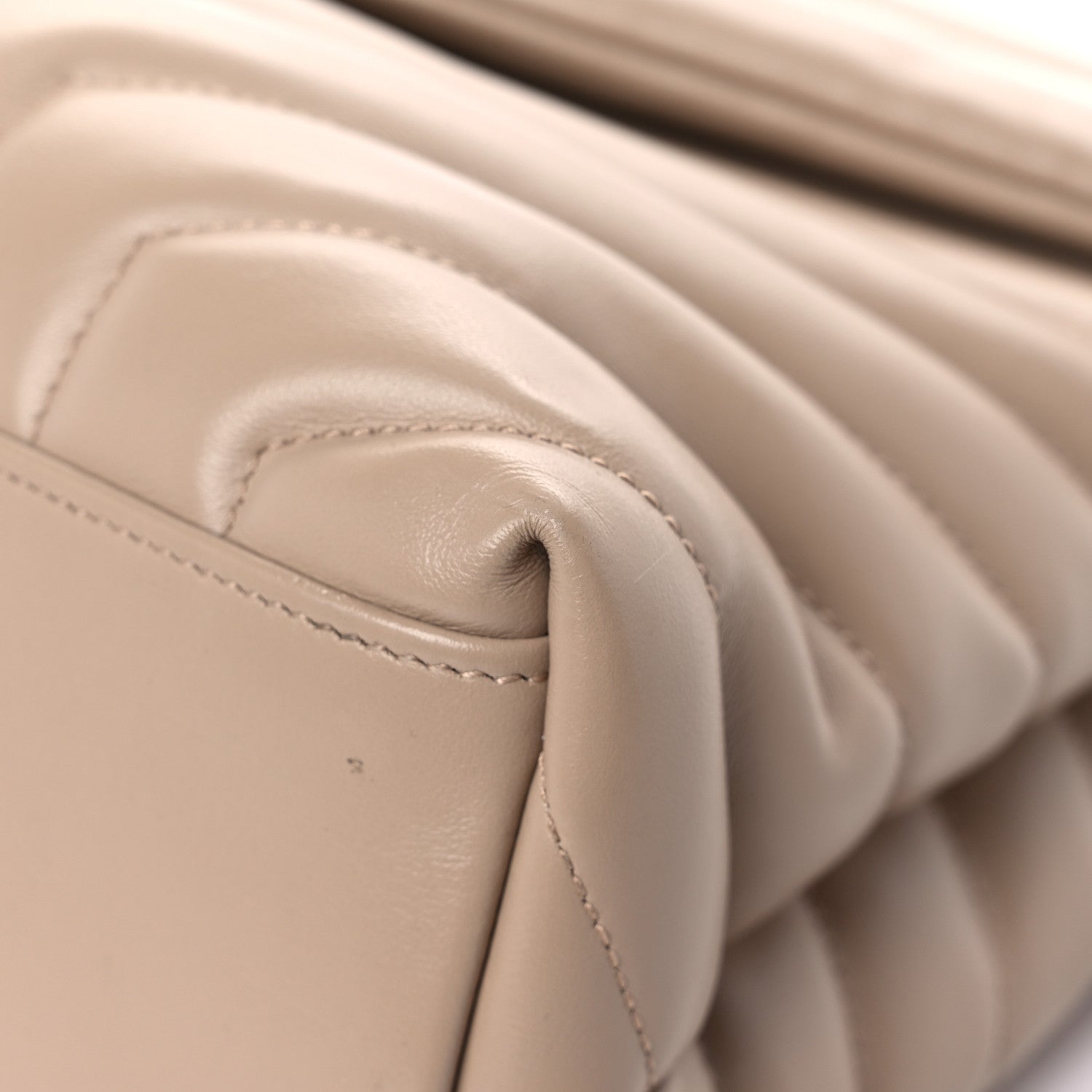 Saint Laurent Calfskin Y Quilted Monogram Medium Loulou Chain Satchel Light Natural 9 of 21