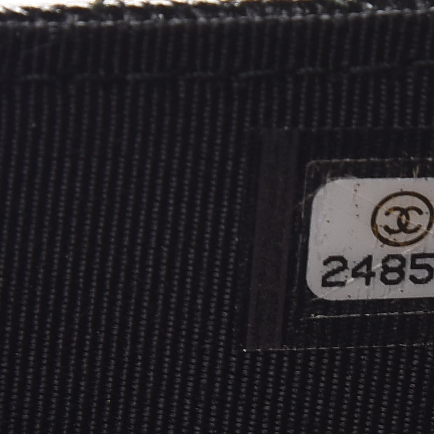 Chanel Iridescent Caviar Quilted Card Holder Black 8 of 9