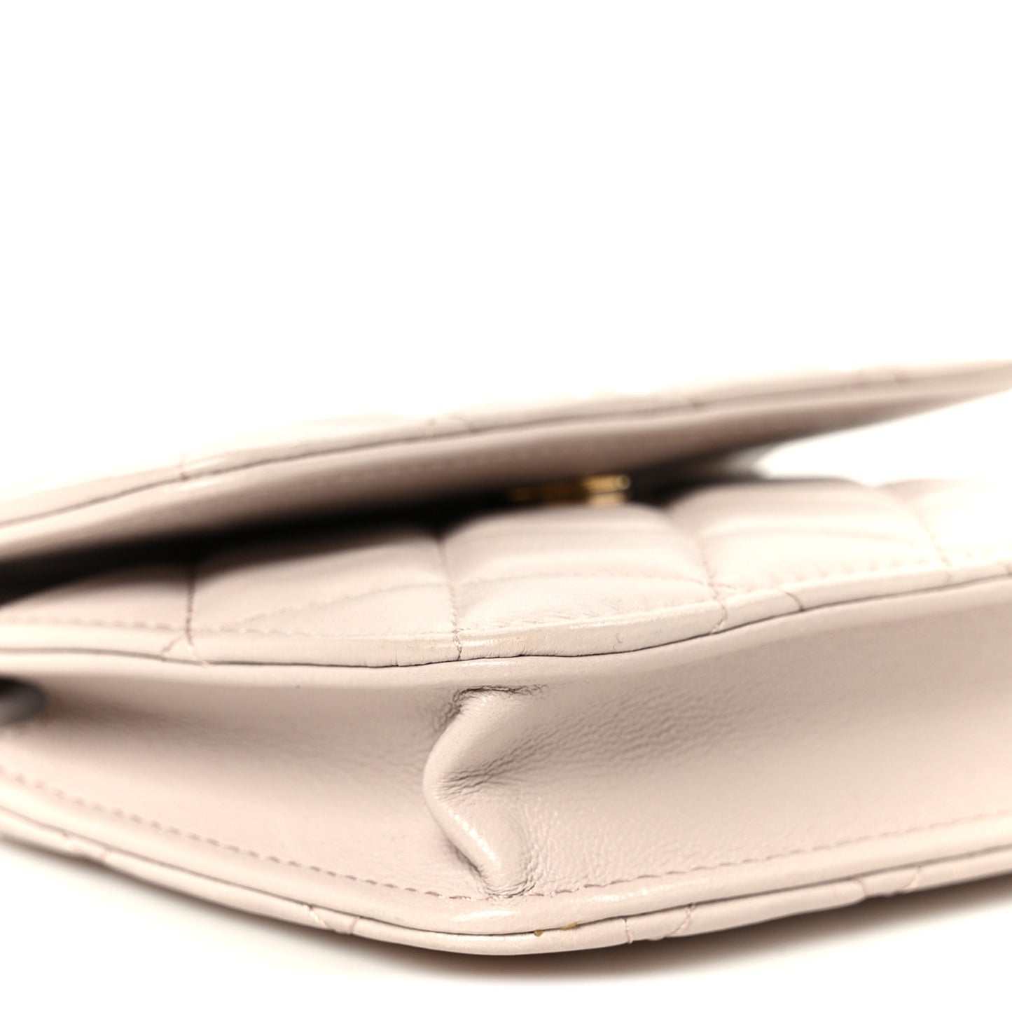 Lambskin Quilted Pearl Crush Clutch With Chain Light Purple