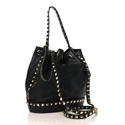 Valentino Garavani Pebbled Calfskin Rockstud Bucket Bag Black 3 of 8