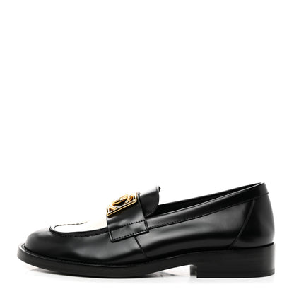 Chanel Shiny Calfskin CC Loafers 37 Black White 1 of 8