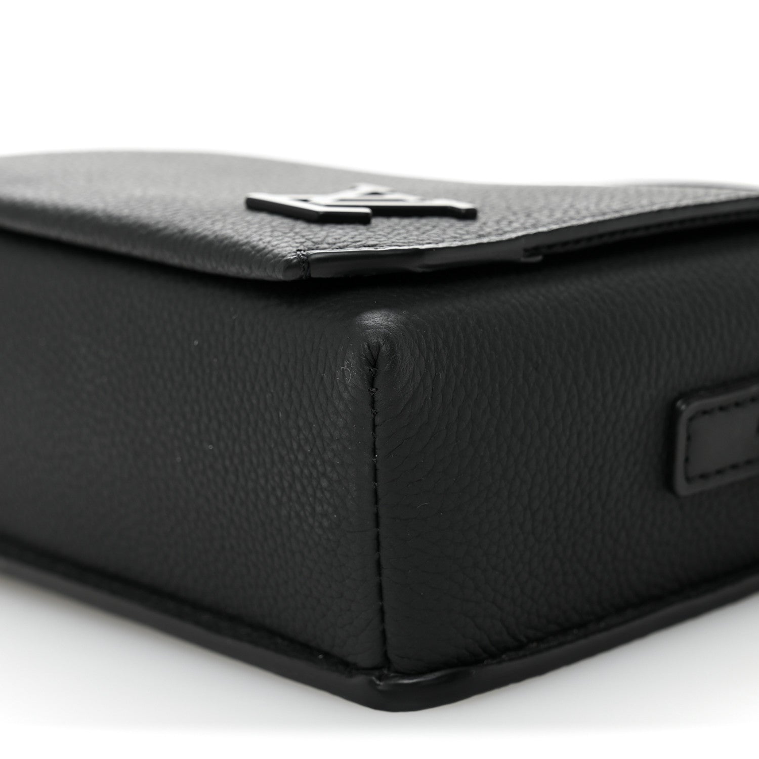 Louis Vuitton Calfskin Aerogram Fastline Wearable Wallet Black 8 of 10