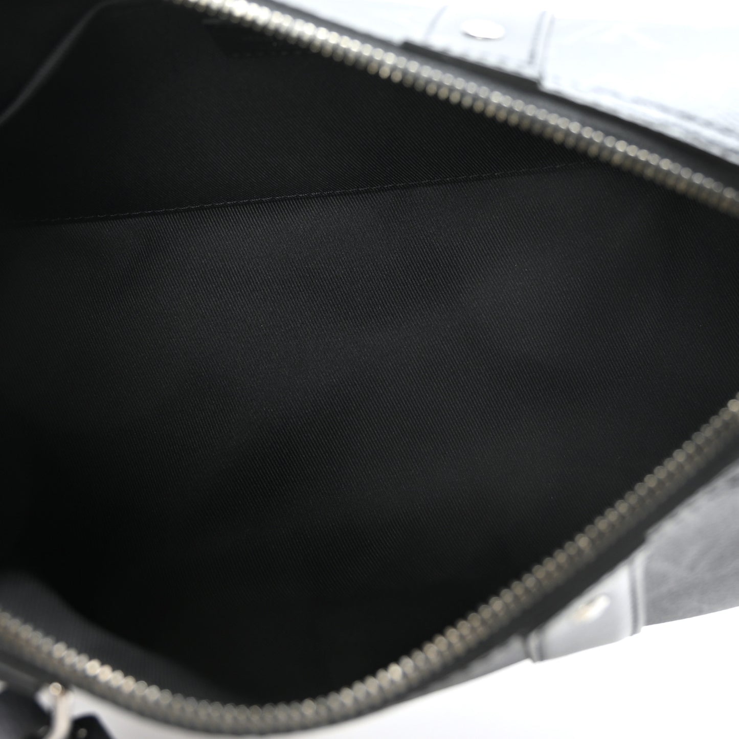 Reverse Monogram Eclipse City Keepall