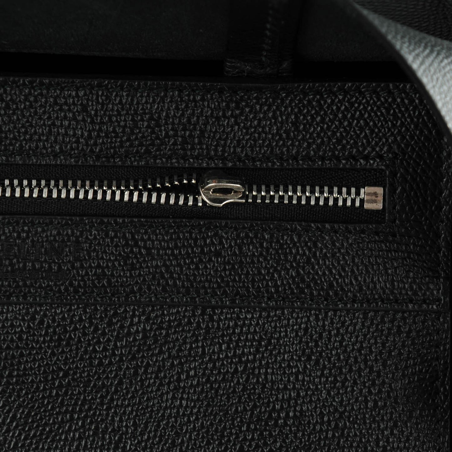 Grained Calfskin Small Vertical Cabas Black