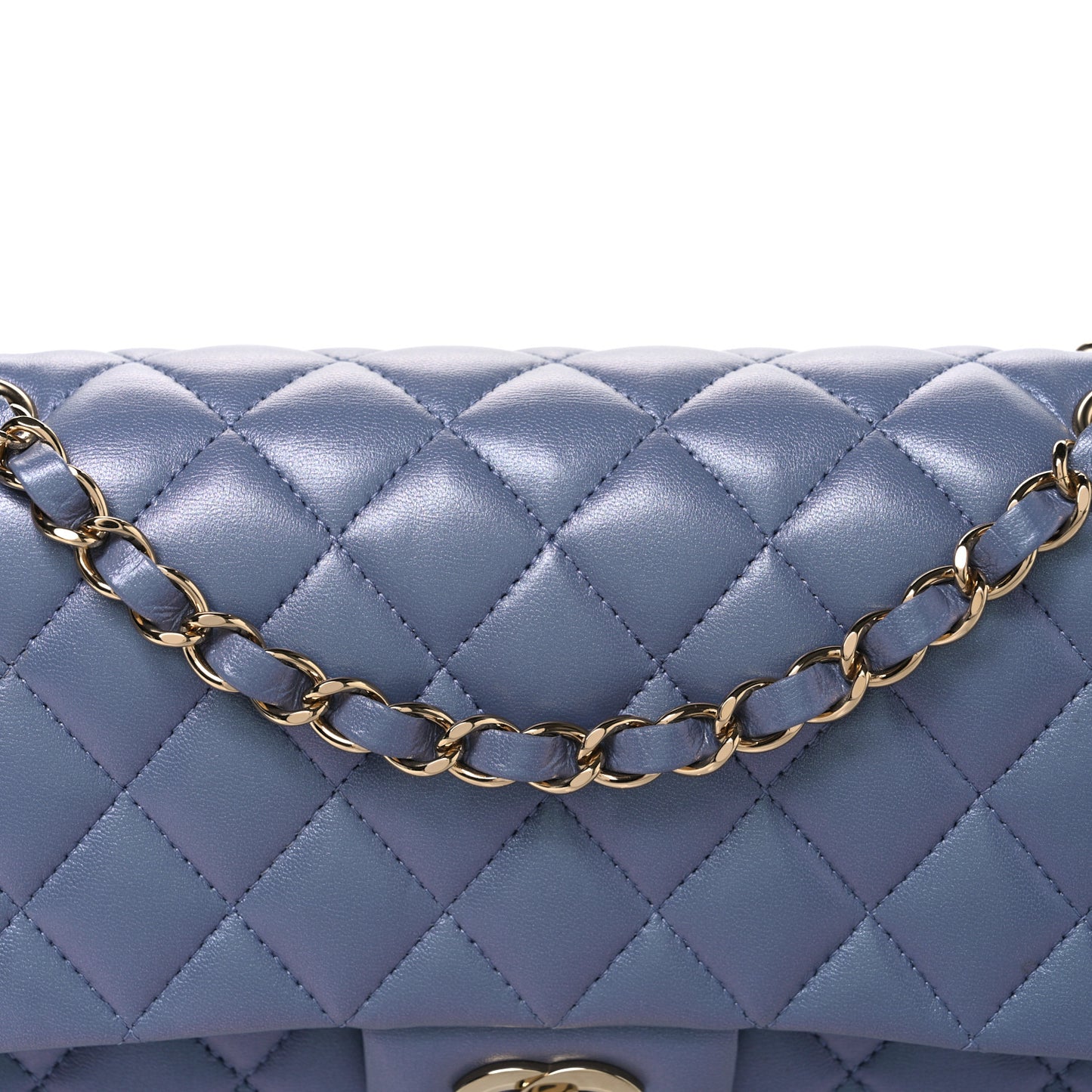 Iridescent Lambskin Quilted Medium Double Flap Light Purple