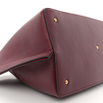 Valentino Garavani Grainy Calfskin Medium VLogo Escape Shopper Rubin 9 of 18