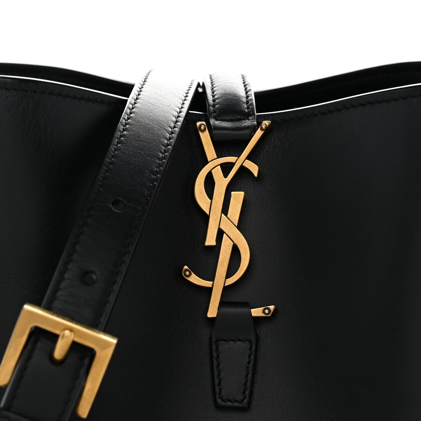 Shiny Calfskin Le 37 Small Bucket Bag Black