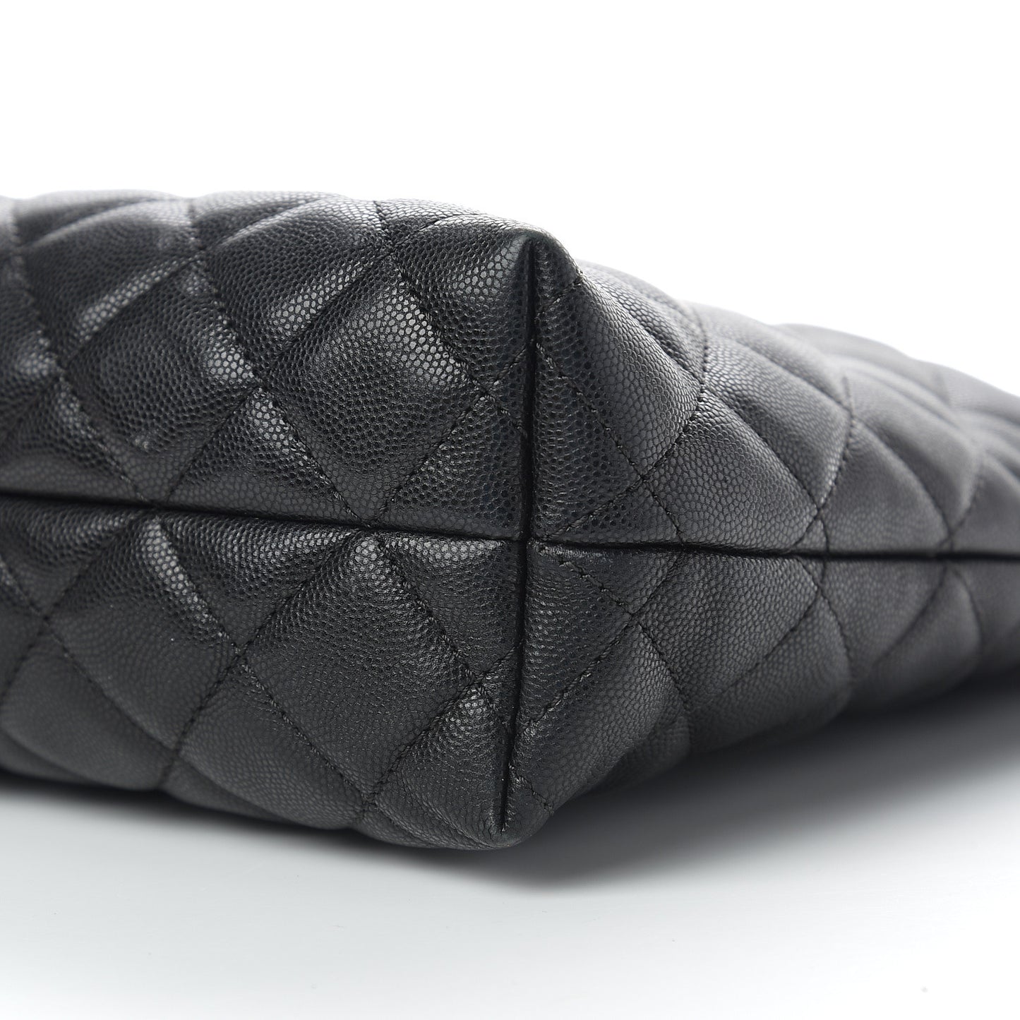 Caviar Quilted Urban Delight Tote Black