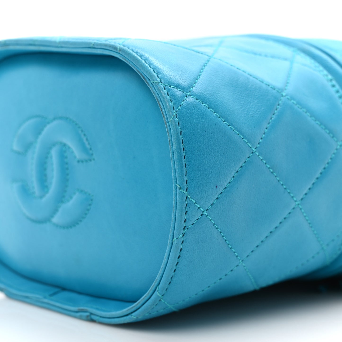 Lambskin Quilted Tassel Chain Bag Blue