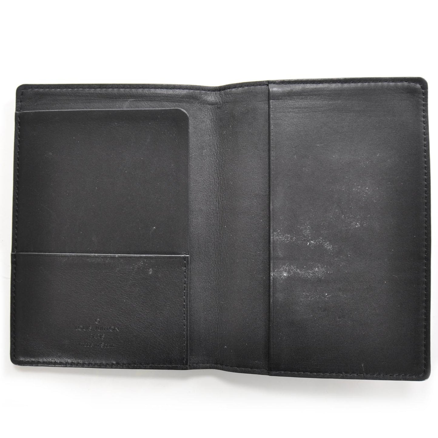 Nomade Passport Cover Black