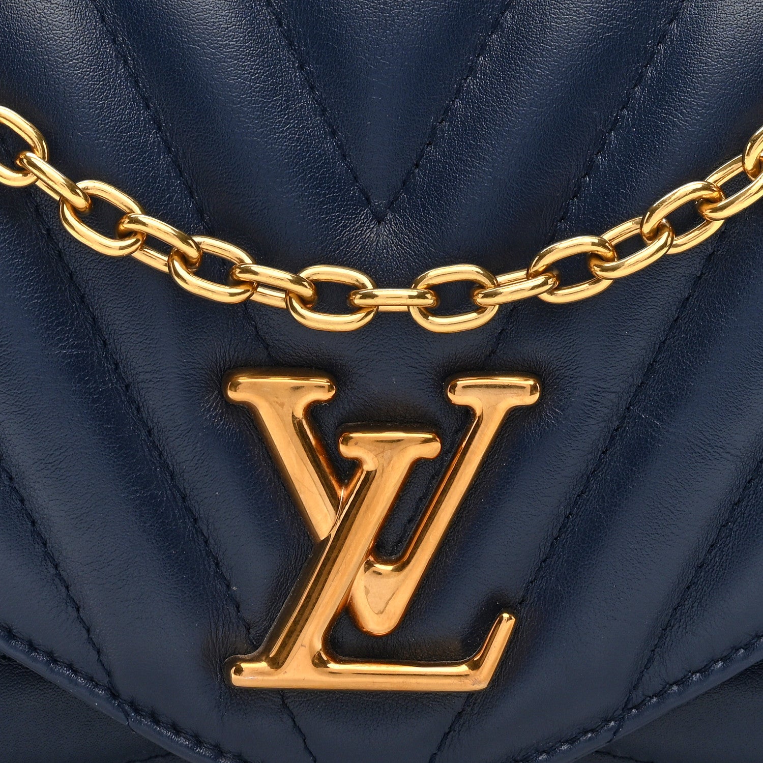 Louis Vuitton Calfskin New Wave Chain Bag MM NM Bleu Nuit 7 of 9
