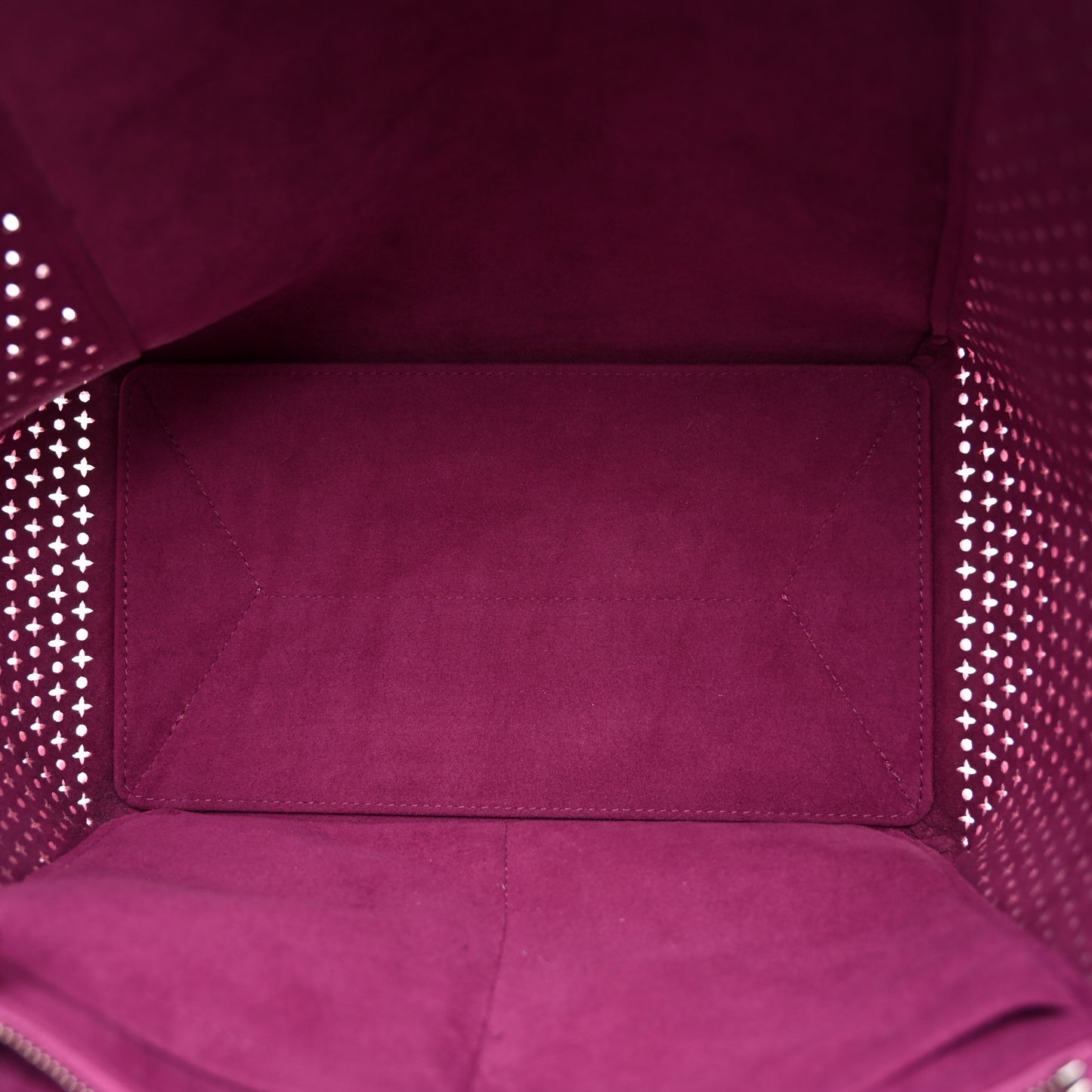 Calfskin Perforated Lockme Cabas Rose Poudre Creme