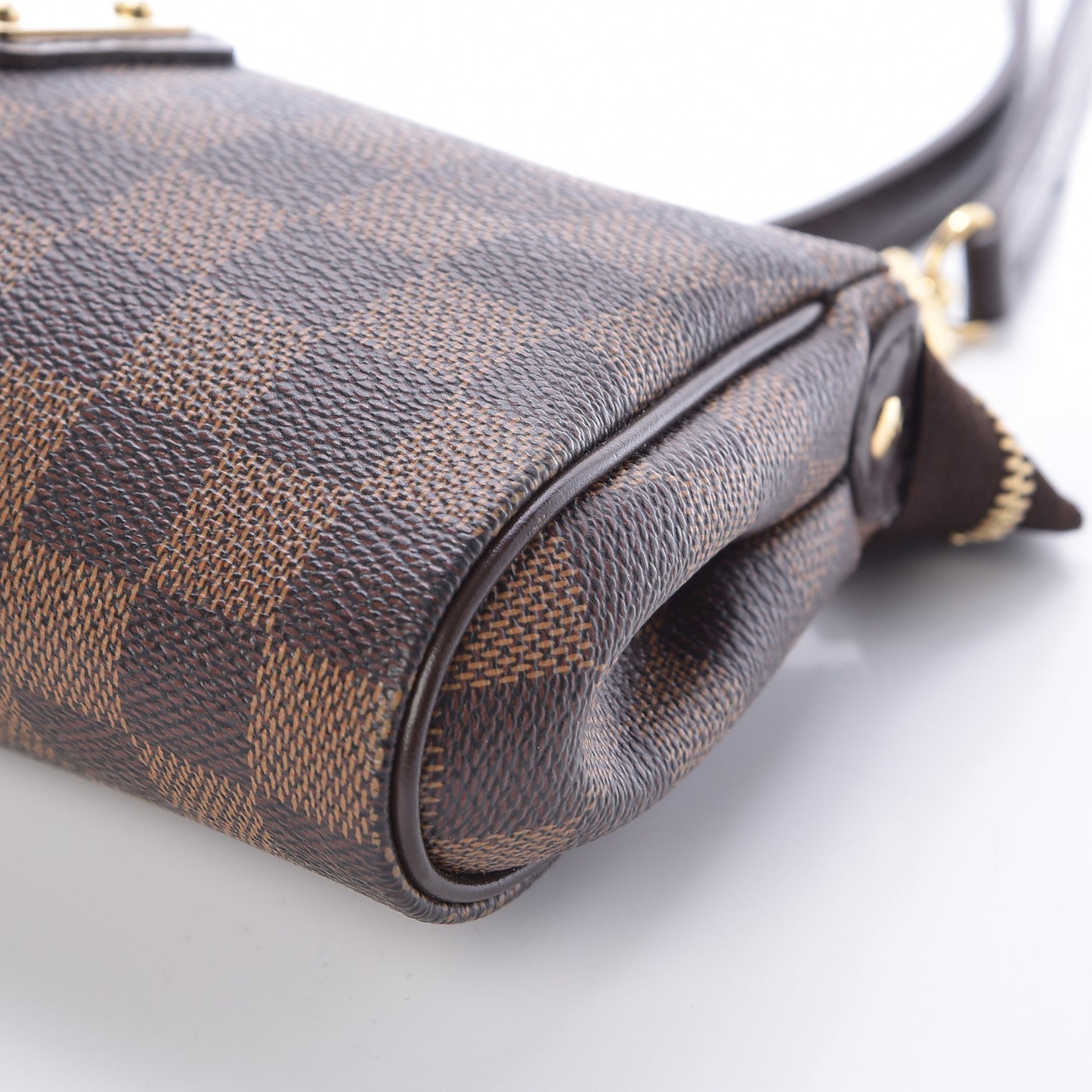 Damier Ebene Eva Clutch
