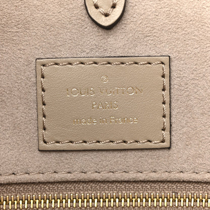 Louis Vuitton Empreinte Monogram Giant Onthego MM Tourterelle Creme 6 of 13