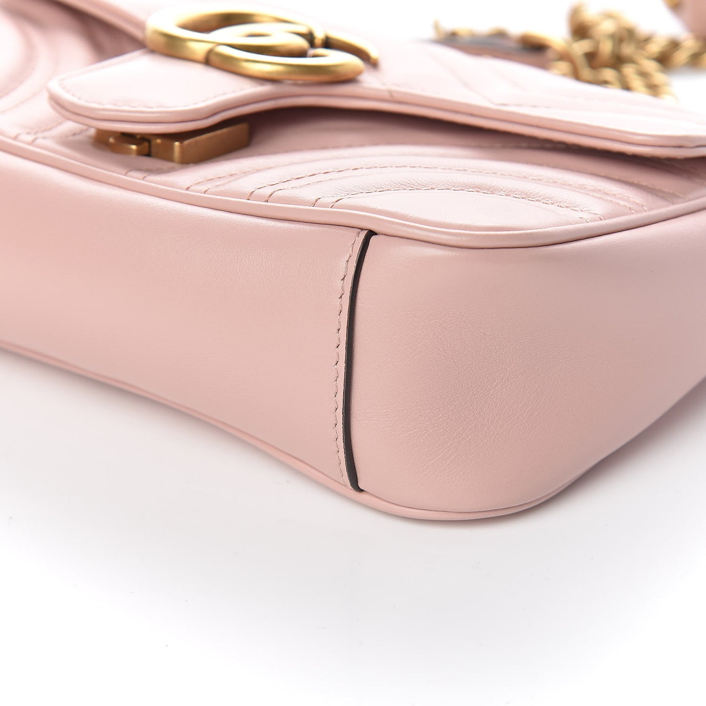 Calfskin Matelasse Mini GG Marmont Shoulder Bag Perfect Pink