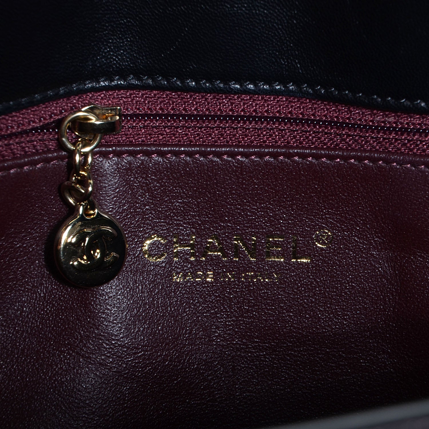 Chanel Lambskin Surpique Chevron Large Tote Black 8 of 9