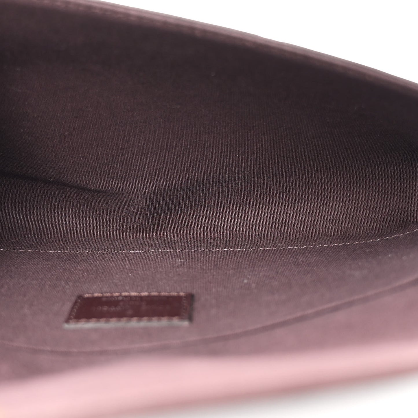 Vernis Pochette Felicie Chain Wallet Amarante