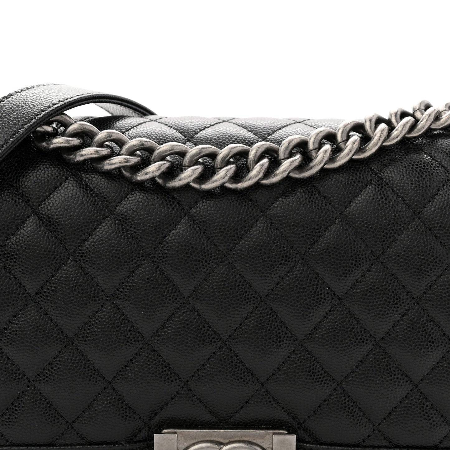 Caviar Quilted Medium Boy Flap Black