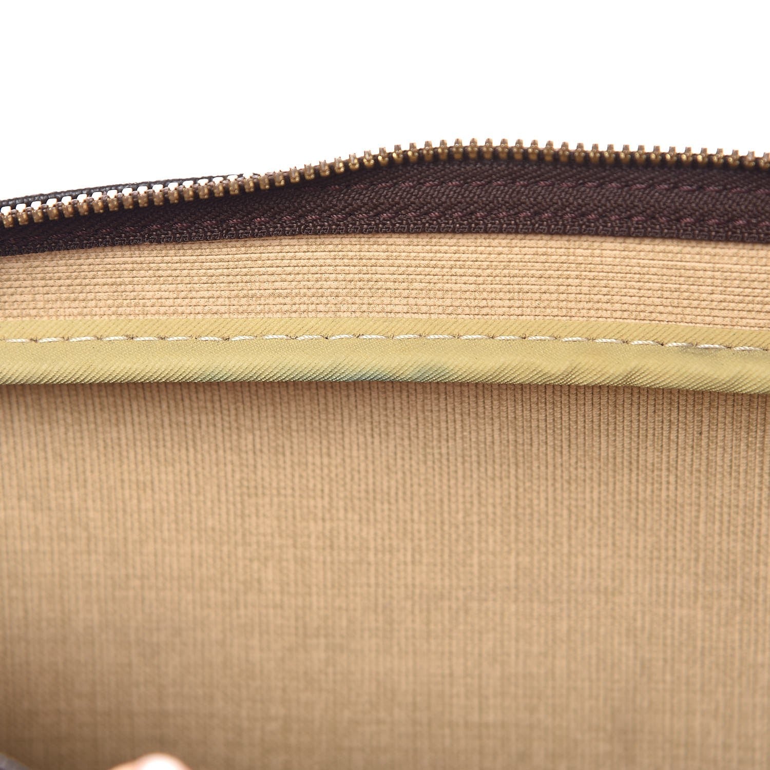 Louis Vuitton Monogram Reporter GM 13 of 17