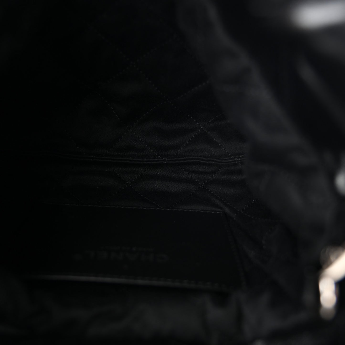 Shiny Calfskin Quilted Mini Chanel 22 So Black
