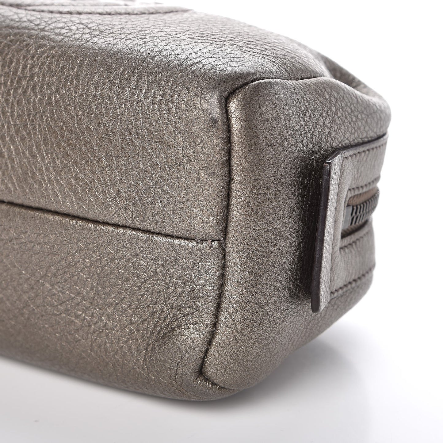 Metallic Pebbled Calfskin Medium Soho Cosmetic Case Sasso
