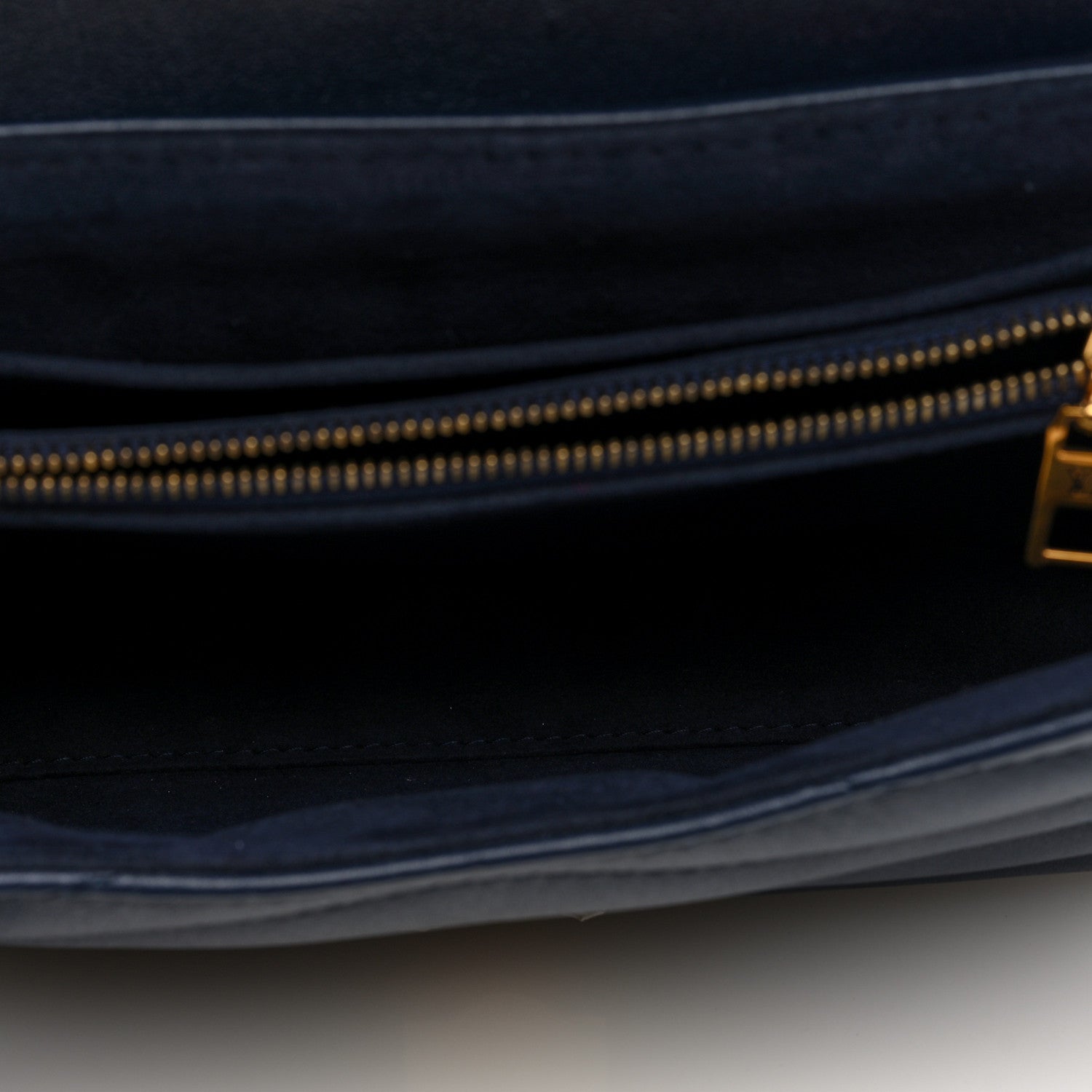 Louis Vuitton Calfskin New Wave Chain Bag MM NM Bleu Nuit 5 of 9