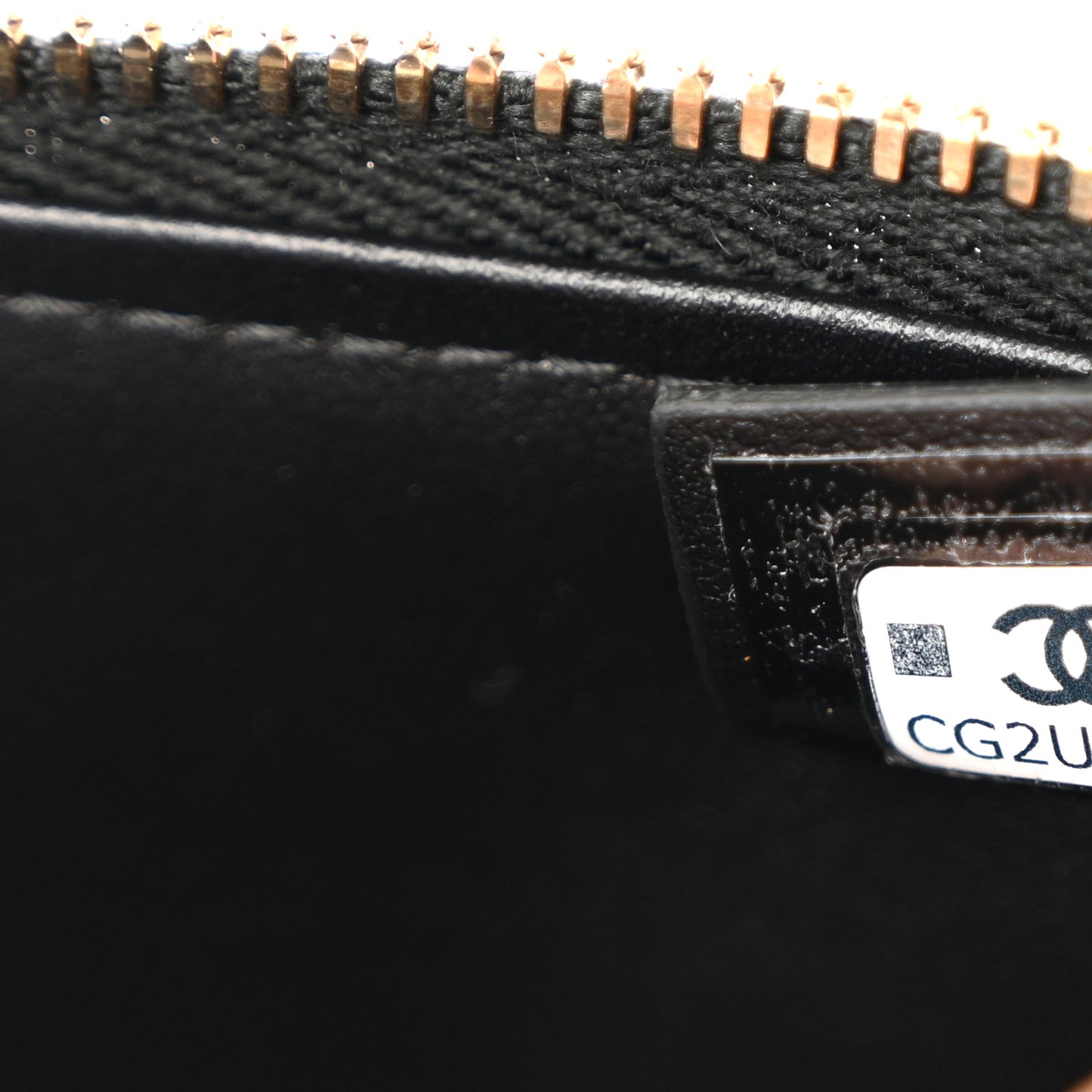Caviar Quilted Top Handle Slim Vanity With Chain Black