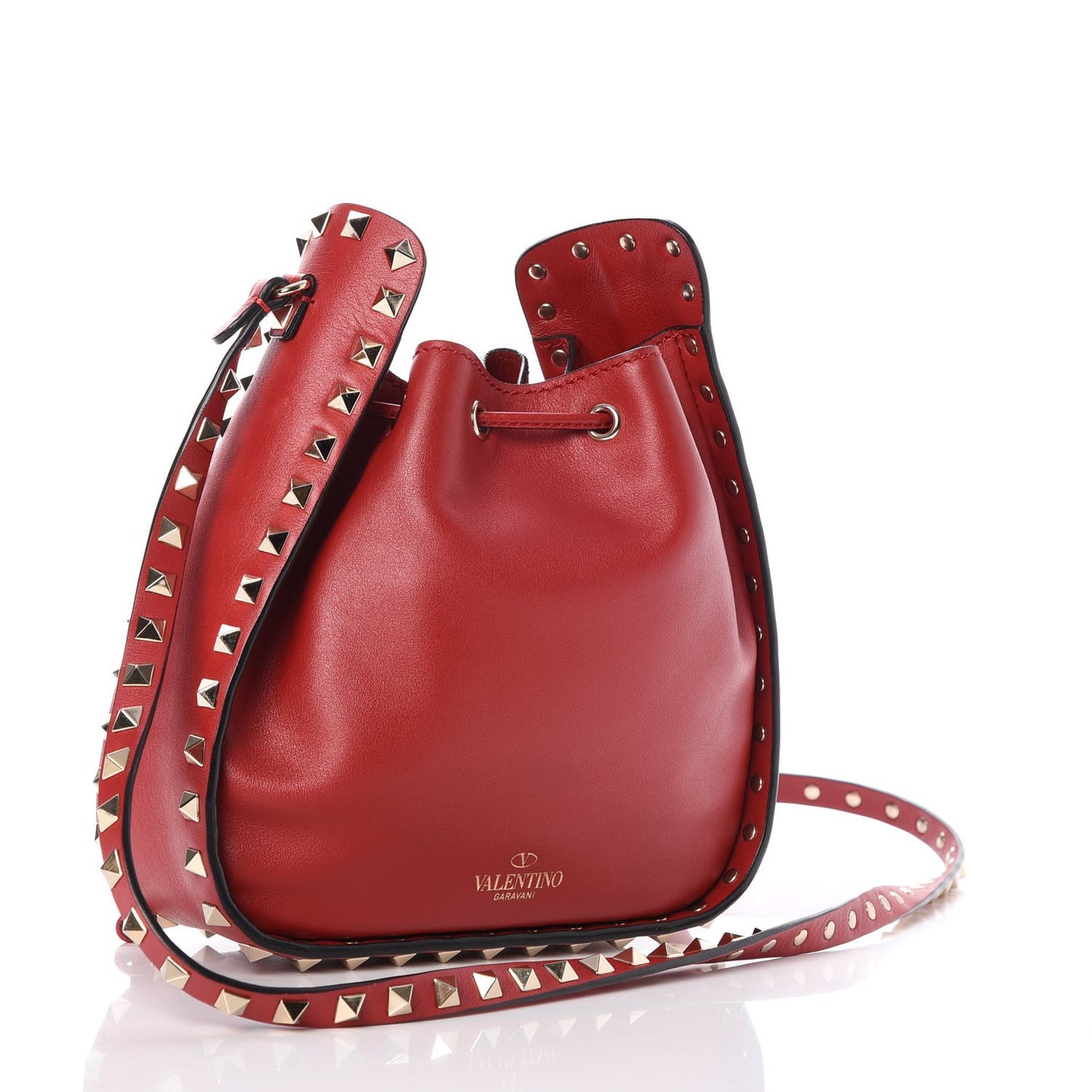 Vitello Rockstud Bucket Bag Rosso Valentino