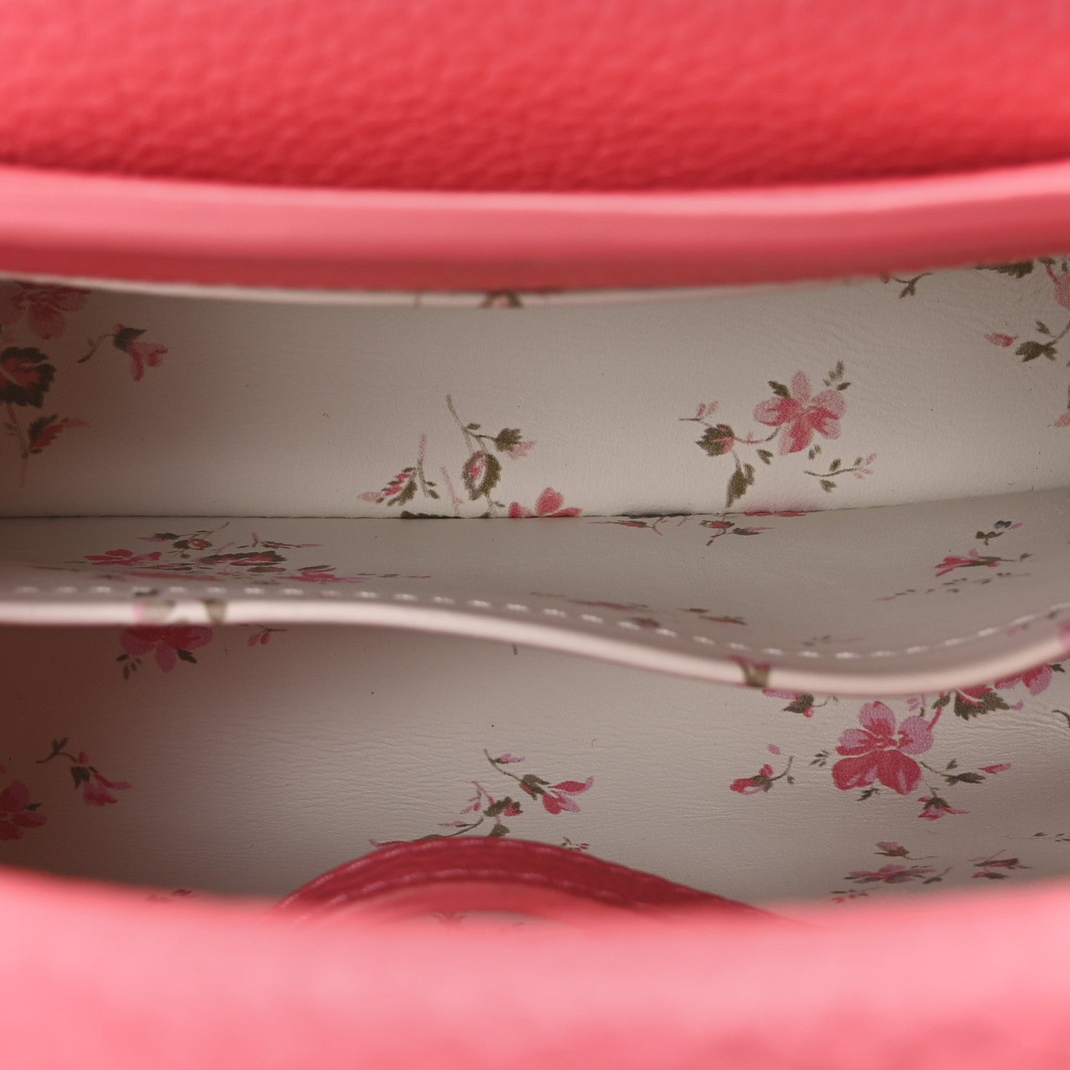 Louis Vuitton Taurillon LV Bloom Capucines Mini Pink Sky 5 of 9