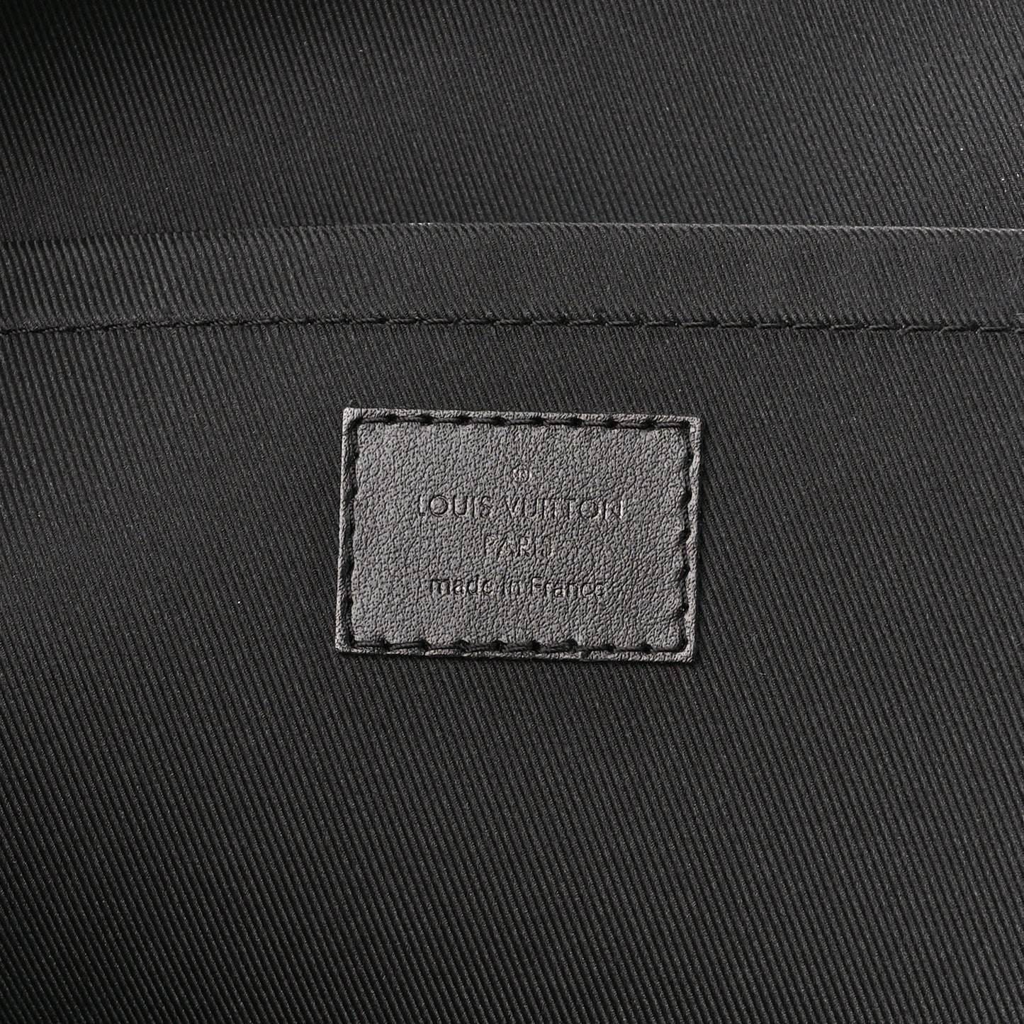 Taurillon Monogram Shadow Pochette Jour GM