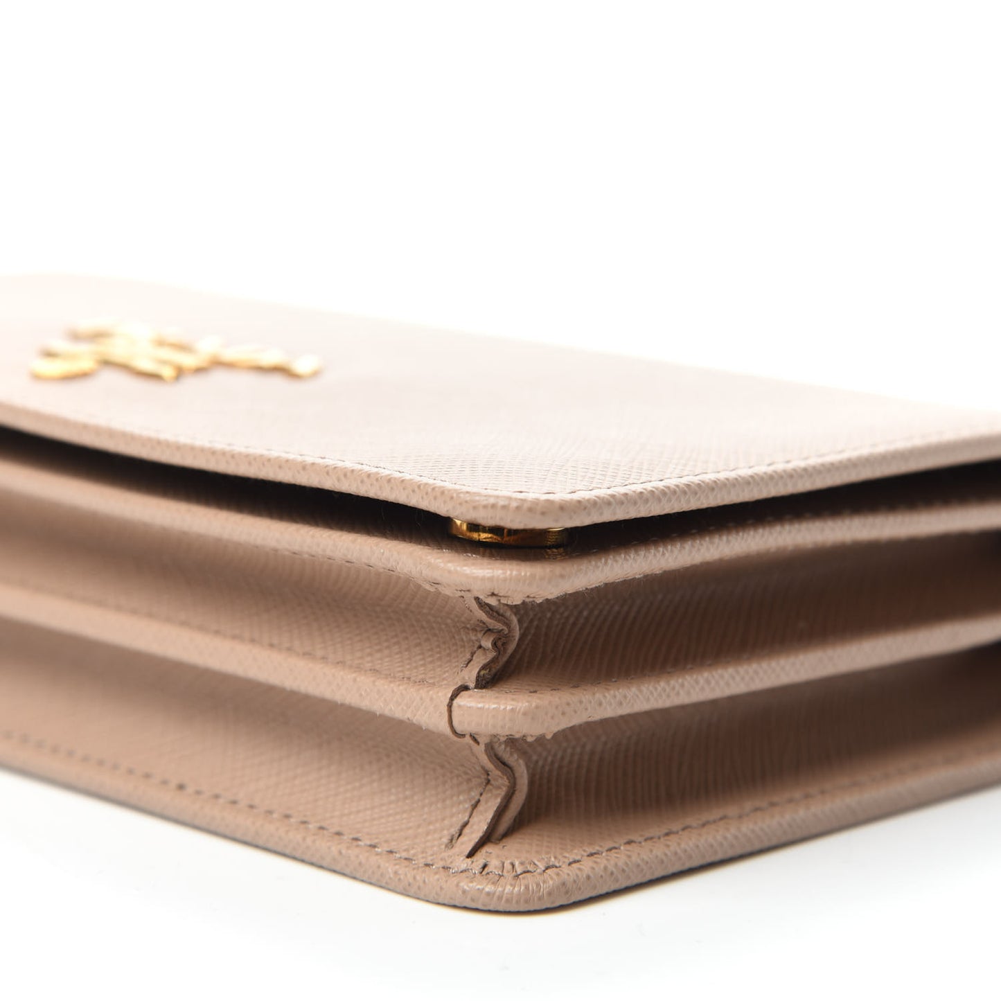 Saffiano Lux Chain Wallet Cammeo