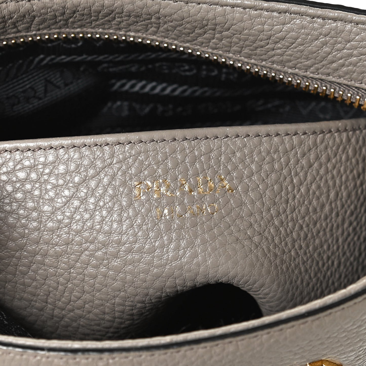 Vitello Daino Crossbody Bag Argilla