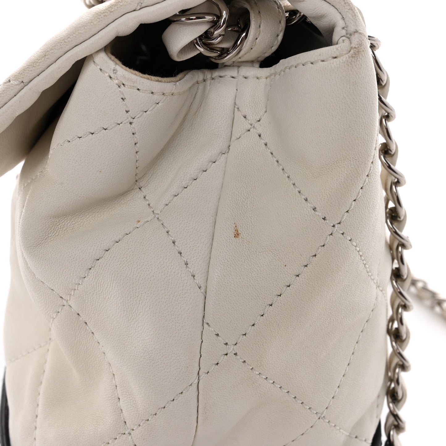 Calfskin Quilted VIP Flap White Black