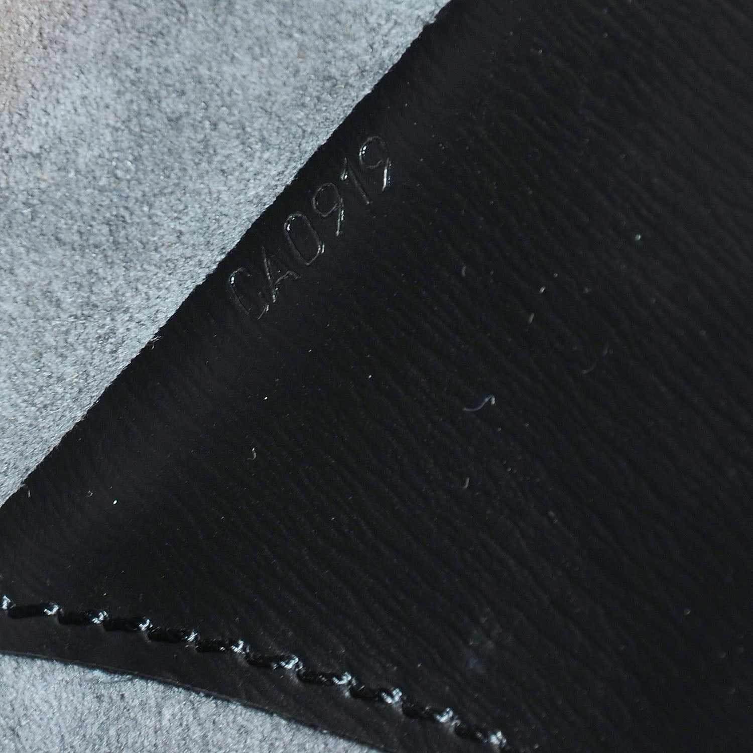 Louis Vuitton Epi Cluny Black 7 of 7