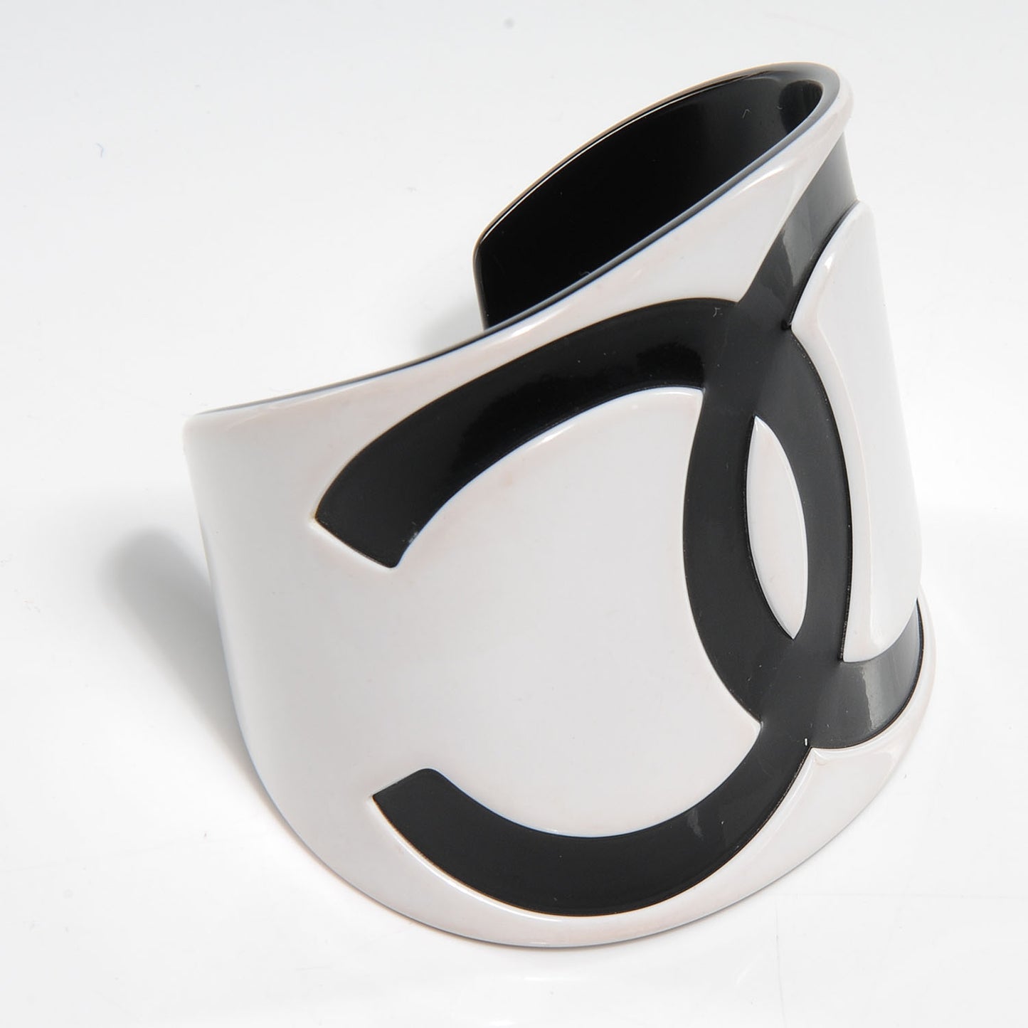 Resin CC Cuff Black White