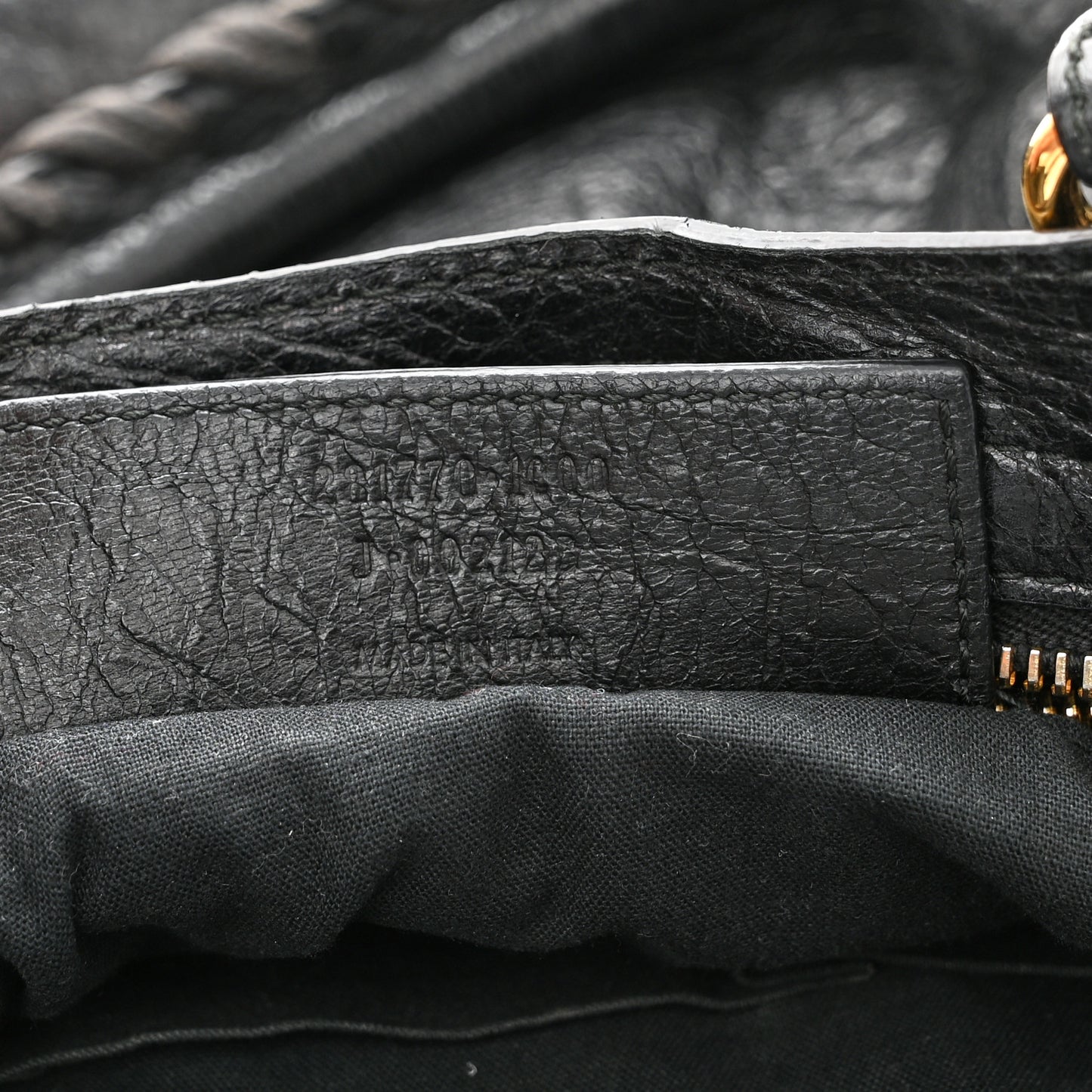 Agneau Giant 12 Gold Hardware City Black