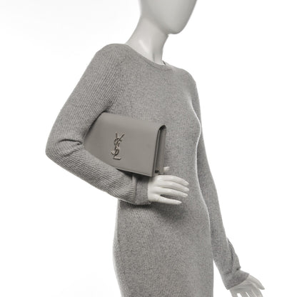 Saint Laurent Grain De Poudre Classic Monogram Kate Clutch Souris 2 of 7