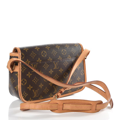 Louis Vuitton Monogram Sologne 2 of 9